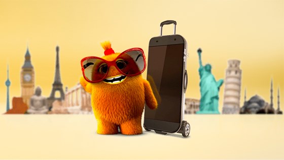 CBB bamse med solbriller har mobilen med til udlandet